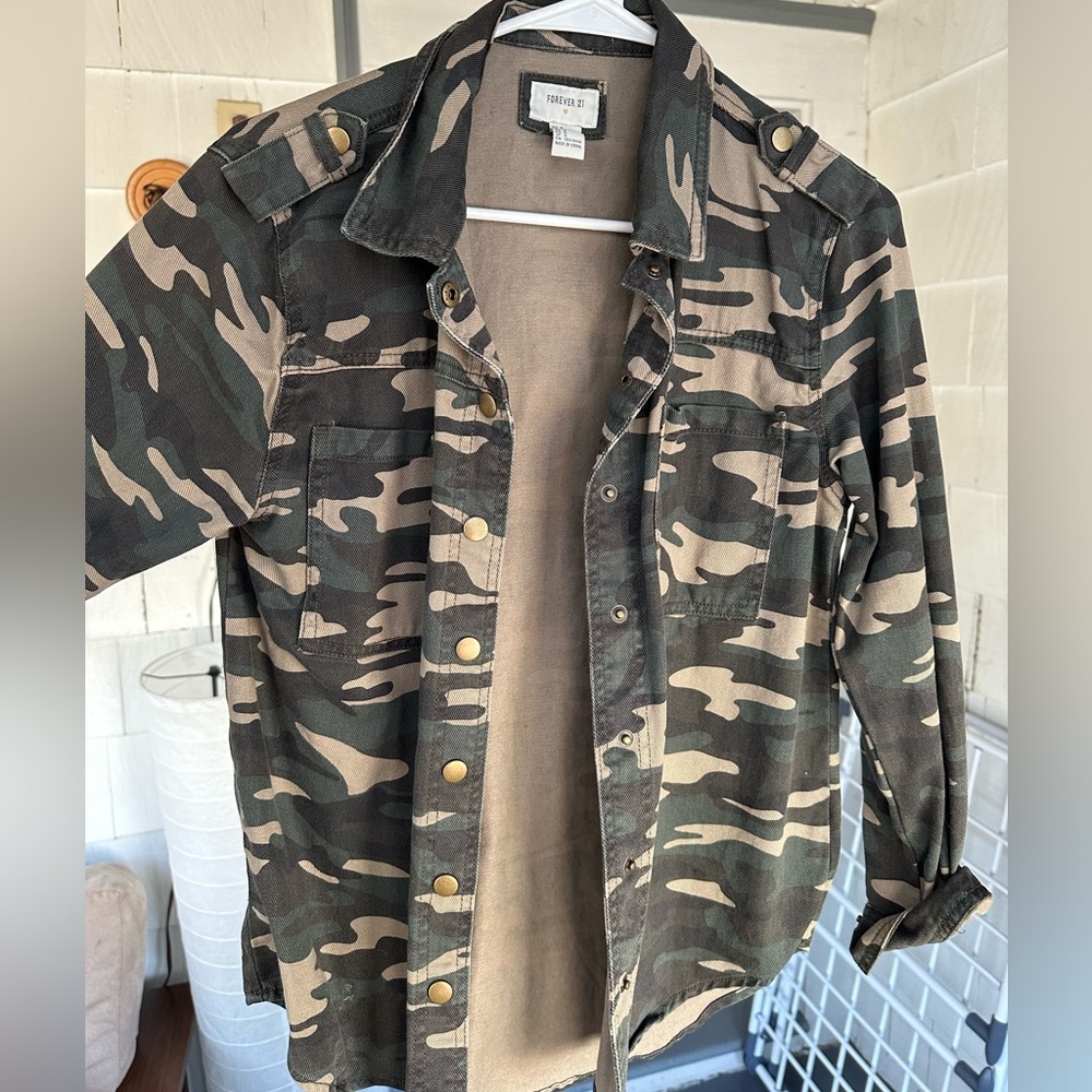 Women’s army jacket size S.
